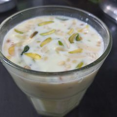 A picture of Vanilla sharbat.