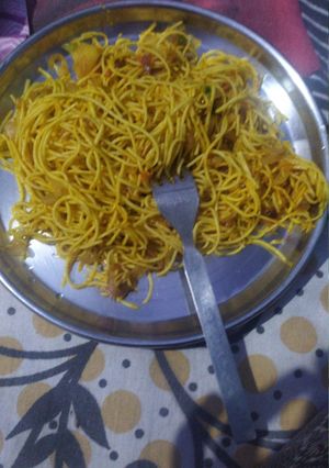 A picture of Chow Mein.