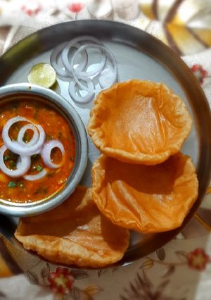 A picture of Aloo Jhol.