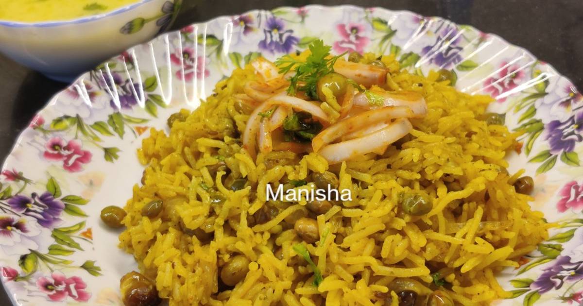 Maharashtrian Style Fresh Green Pigeon Peas Pulav (तुरीचा भात) Recipe