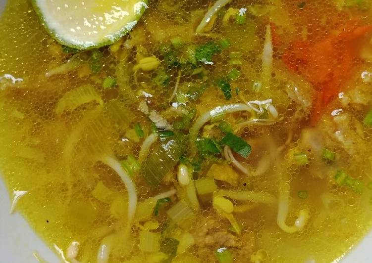 Soto daging kuah kuning