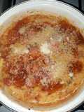 Polenta con salsa de salchichas