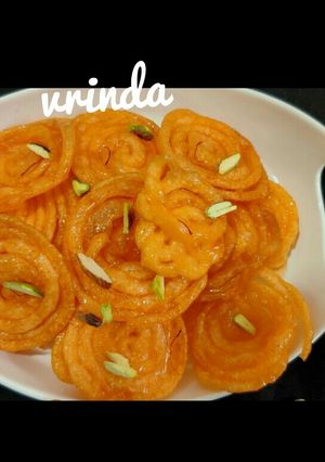 A picture of Kesariya jalebi.