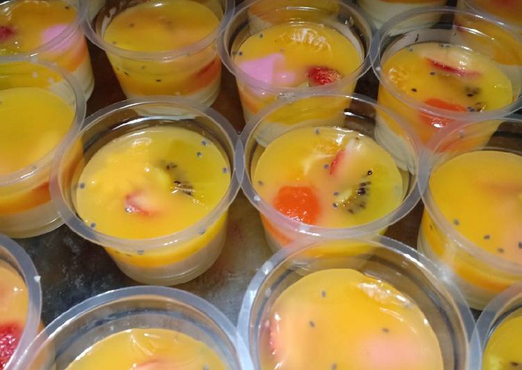 Puding susu buah segar