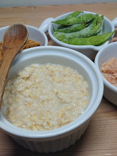 【宿舍廢宅】燕麥型清粥小菜 的食譜成品照片