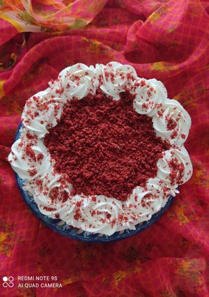 A picture of Red velvet cake 🎂🍰.