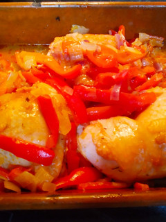 Una foto de Pollo a la chilindrón