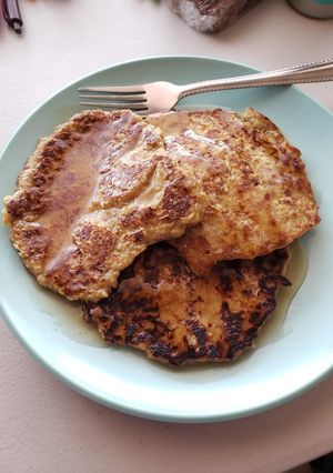 A picture of GF/DF pancakes.