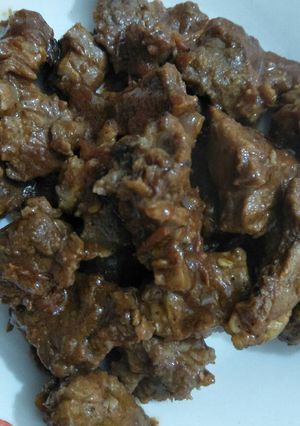 A picture of Wet fried beef.