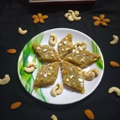 A picture of Lauki ki barfi.