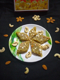 A picture of Lauki ki barfi.