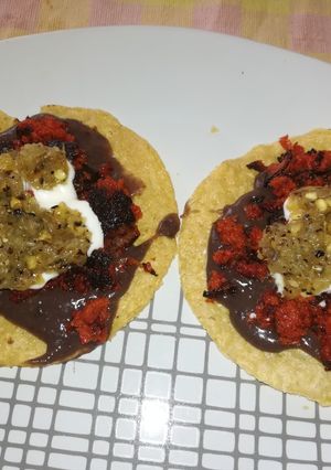 Una foto de Tostadas de chorizo