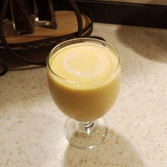 A picture of Mango Lassi.