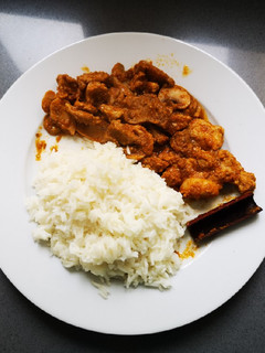 Una foto de Filetes en salsa multicooker 12 en 1