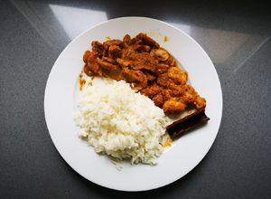 Una foto de Filetes en salsa multicooker 12 en 1