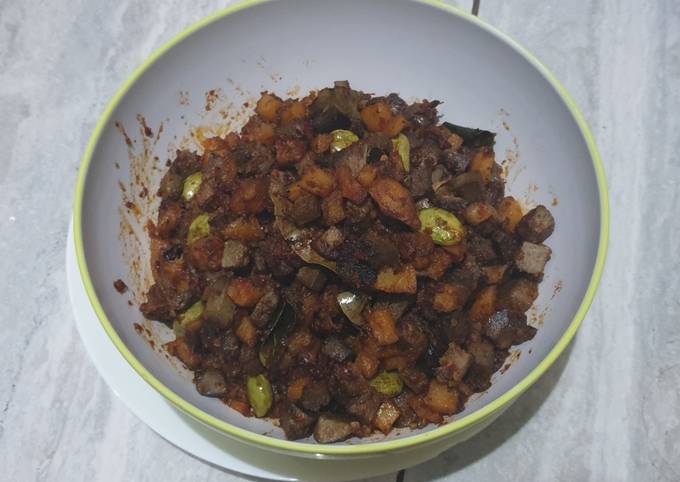 Bagaimana Menyiapkan Sambel Goreng Hati Sapi Anti Gagal