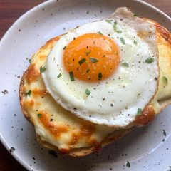 A picture of Croque Madame Sandwich.
