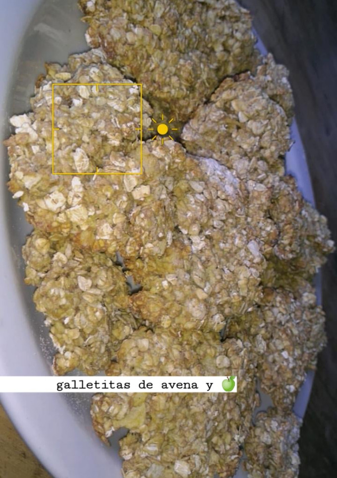 Una foto de Galletitas de avena y manzana
