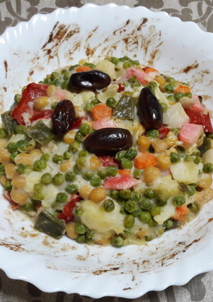 Una foto de 🇷🇺Ensaladilla rusa horneada vegana 🥗