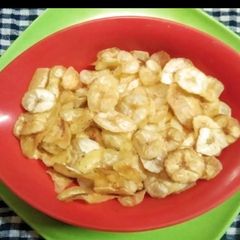 A picture of Crispy Banana Chips.
