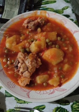 Una foto de Estofado de pollo muy fácil