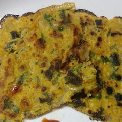 A picture of Besan coriander chilla.