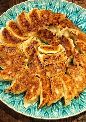 A picture of Gyoza.