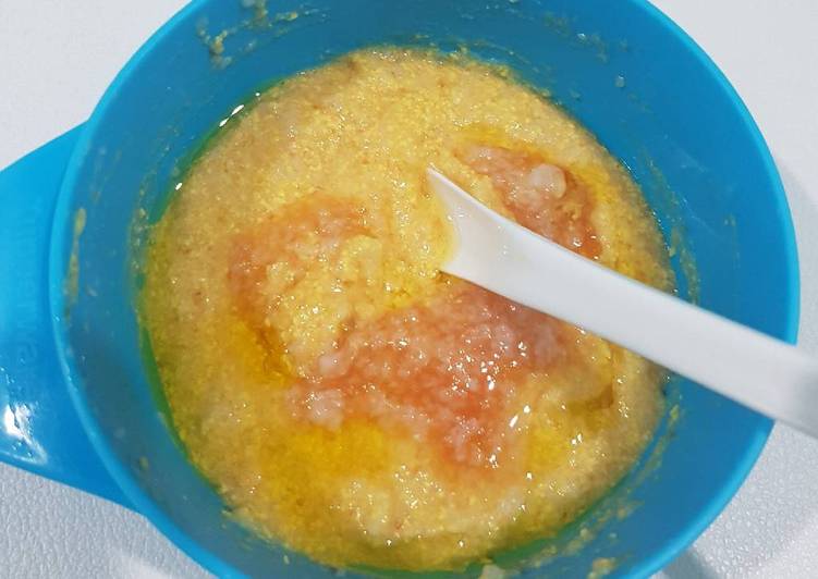 Bagaimana Menyiapkan MPAsi (bubur telur tomat), Lezat