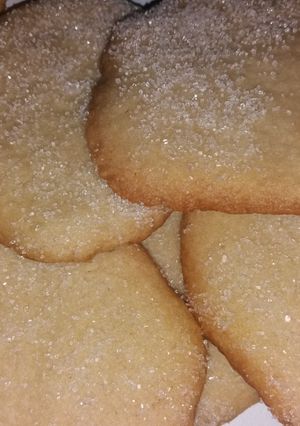 Una foto de TORTAS FINAS DE ALIAGA (dulce típico de Teruel) hacer con niños
