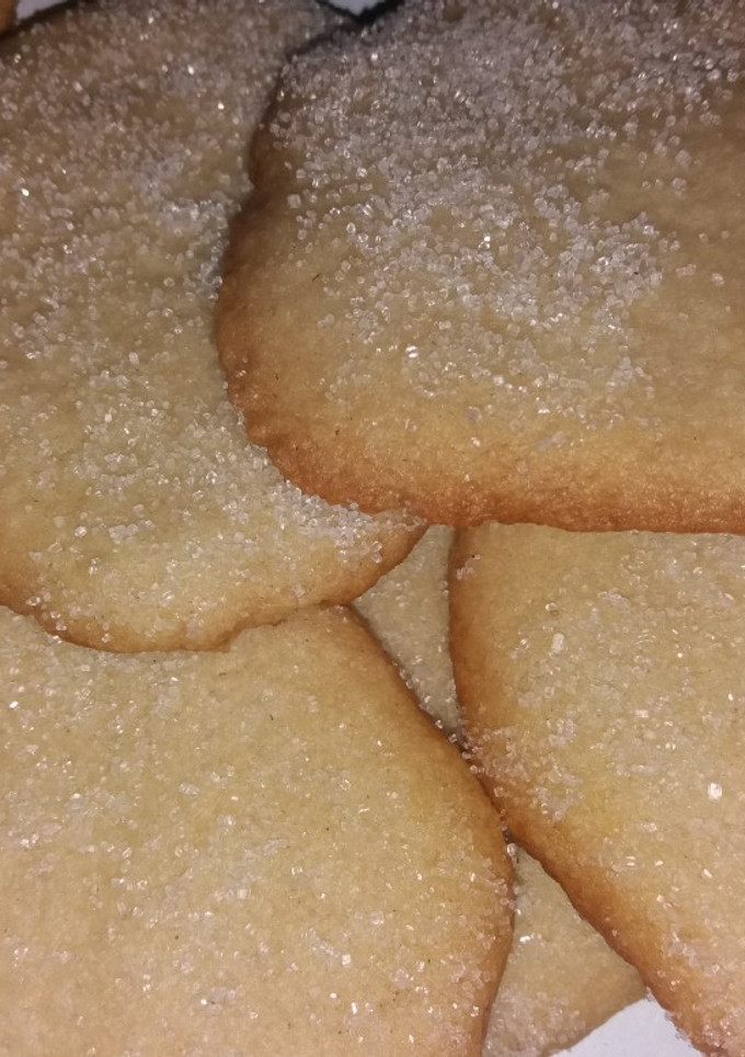 Una foto de TORTAS FINAS DE ALIAGA (dulce típico de Teruel) hacer con niños