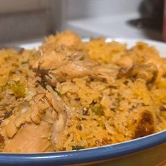A picture of Daighi chicken pulao.