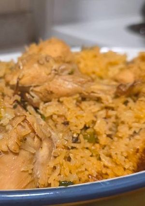A picture of Daighi chicken pulao.