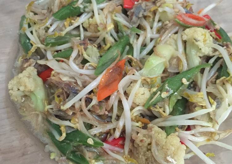 Bahan memasak Tumis toge peda Lezat