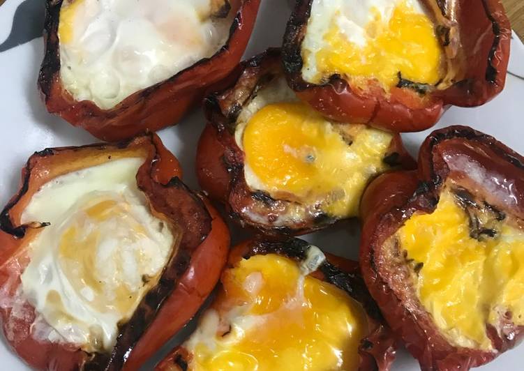 Pimientos rellenos de huevo a la parrilla