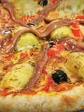 Pizza Marinara con Alcachofas