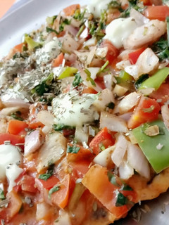 पिज़्ज़ा (pizza recipe in Hindi) रेसिपी मुख्य फोटो