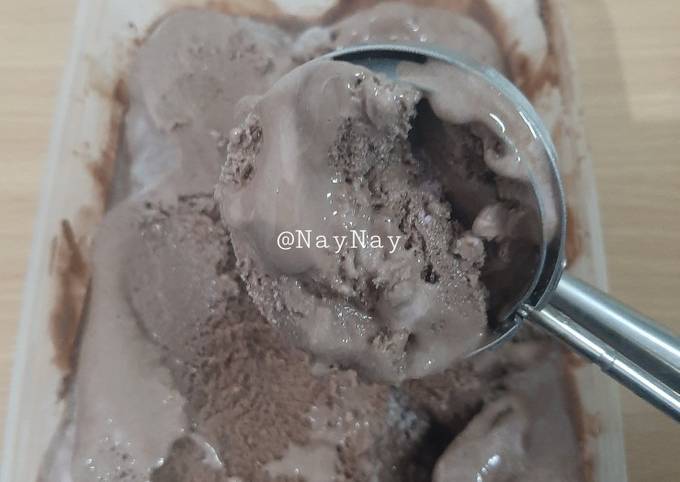 Langkah Mudah untuk Membuat Chocolate Ice Cream Homemade yang Lezat