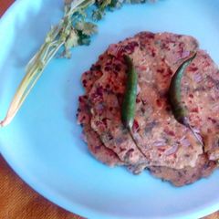 A picture of Salad paratha.