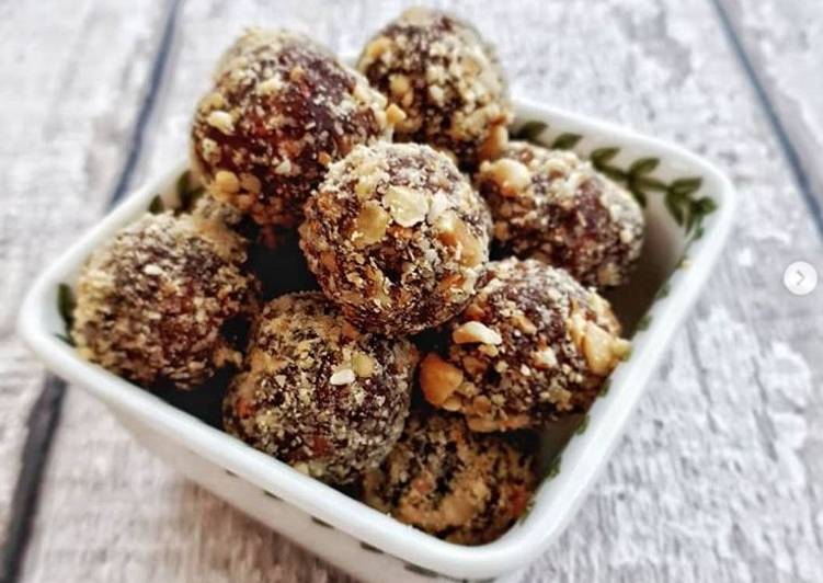 Step-by-Step Guide to Make Any-night-of-the-week Date balls
