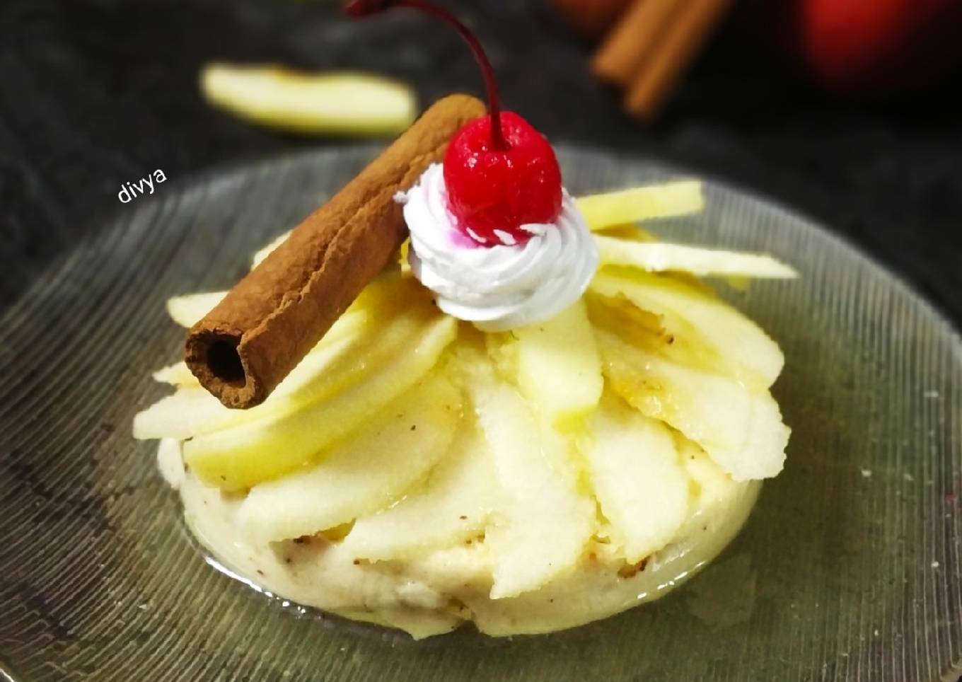 Steamed apple Cinnamon pie