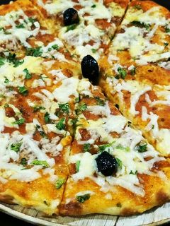صورة لوصفة بيتزا 🍕🍕😋😋