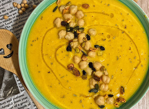 Foto di Vellutata di carote, zucca e ceci