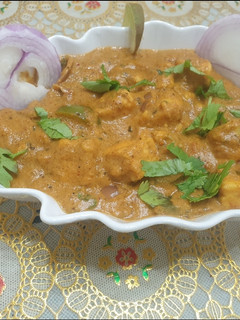 કઢાઈ પનીર (Kadhai Paneer Recipe In Gujarati) રેસીપી મુખ્ય ફોટો