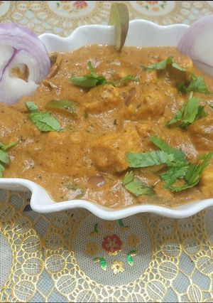 કઢાઈ પનીર (Kadhai Paneer Recipe In Gujarati) રેસીપી મુખ્ય ફોટો
