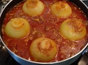 Una foto de cebollas rellenas