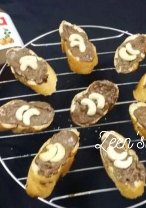 A picture of Microwave Nutella Bruschetta.