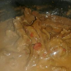 A picture of Creamy steak tacos.
