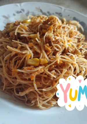 Φωτογραφία της συνταγής Γρήγορα rice noodles 🍜 με κοτόπουλο που περίσσεψε