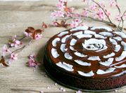 Une photo de gâteau farine de coco