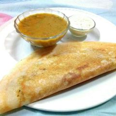 A picture of Rava dosa.